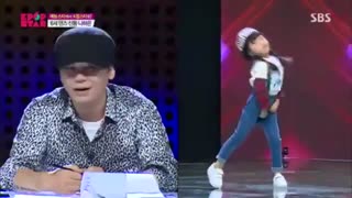 رقص فینگیل ۶ ساله تو yj -خدایا منه گاو کن-__-