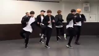 BTS- RUN dance practice