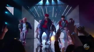 اجرا DNA از BTS در American Music Awards 2017 - AMAs - پیشنهادی