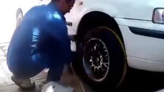 ماشین با باتری خالی رو اینطوری روشن کنید!؟