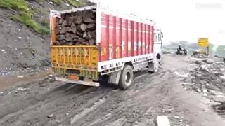 خطرناک ترین و ترسناک ترین راههای جهان - sakhtemoon.com