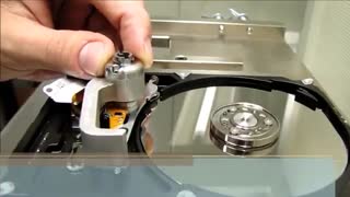 بازیابی اطلاعات نوین هارد | جراحی هارد سیگیت 7200.10-11-12 یک پلاتر