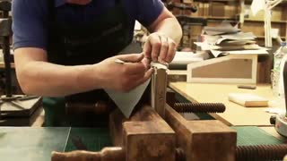 فیلم آموزش صحافی به روش جلد سخت