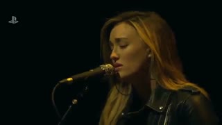 اجرای موسیقی توسط گویندگان الی و جوئل در PSX 2017