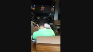 اجرای آهنگ "باغ ما" در نشست احزاب اصلاح طلب کرج سراینده