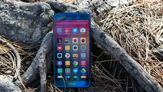 مقایسه هواوی آنر 9 با گلکسی اس 8 سامسونگ به زبان فارسی؛ تست سرعت، دوربین و ...