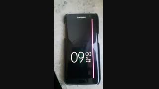 مشکلی که با صفحه نمایش گلکسی اس 7 اج عجین شده