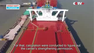 بزرگترین کشتی باربری جهان به آب افتاد