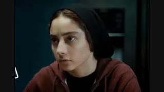 سکانسی از فیلم جاده قدیم با بازی ترلان پروانه