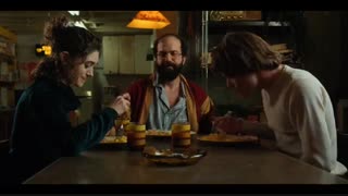 قسمت6فصل دوم سریال امریکایی چیزهای عجیب غریب 2017