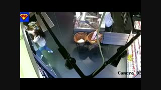 دست و پا چلفتی ها :))