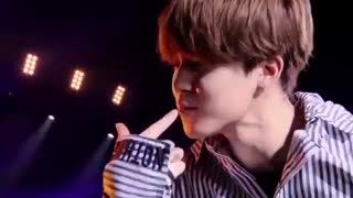جواب جیمین وقتی خاطره میگه"کجاتو ببوسم"...اول توضیحاتو بخونین بعد ویدیو رو بنگرید(jimin/BTS/KHATEREH)