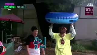 Lee Hong ki FT Island  ویدیو فانی مومنت خیلی باحال از هونگکی  برای فائزه جونیم *-* تولد هونگکی مبارک ㅇ-ㅇ