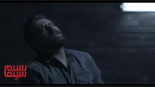 موزیک‌ویدئو «بدون تاریخ بدون امضا» با صداى روزبه بمانى