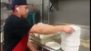 شستشوی فوق العاده سریع ظرف با دست