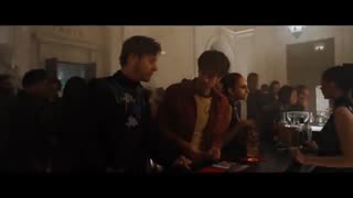 تریلر فیلم پایین تر از دریاچه نقره ای