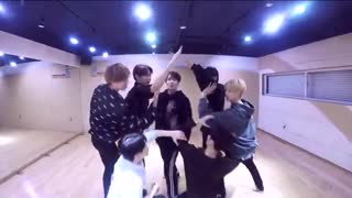 GOT7 دنس پرکتیس ورژن part switch آهنگ look از گات سون  عالیههه پارت هاشونو جابه جا میکنن ، همشون قاطی کردن خخخ