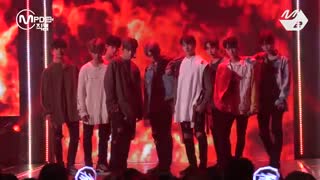 Strsy kids_Rock_stage