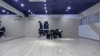 Stray kids_Grrr practice