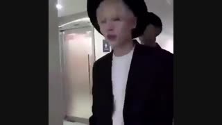 تنها کسیکه می تونه با شوگا اینکارو کنه و شوگام چیزی بهش نگه^^