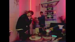 موزیک ویدیو call call call از گروه seventeen