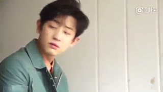 تبلیغ جدید چانیول برای مجله ی Health trends+قسمت 7و8و 9 داستانم(Bulldog)بیاین ت^^