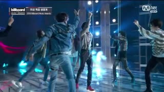 اجرای بیلبورد بی تی اس-__-با کیفیت بهتر-__-ببین گزارشگر هر چقدر گزارشش بدی من بازم میزارمش-__-