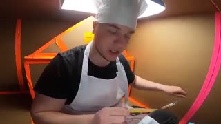 ساخت مغازه پیتزا فروشی با کارتون papajake