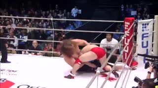 وقتی در MMA وزن و قد رو مد نظر قرار ندن (کلیپ رحمان)