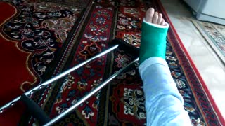 من و پای چلاقم همین الان یهویی/: