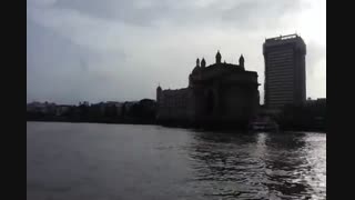 موقعیت زیبا و منحصربه‌فرد این بنا در بمبئی