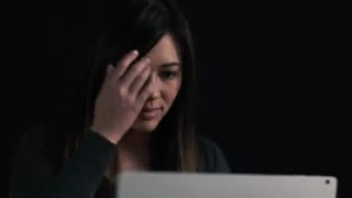 ویدیو معرفی لپ تاپ هیبریدی مایکروسافت سرفیس بوک 2 (Microsoft Surface book2)