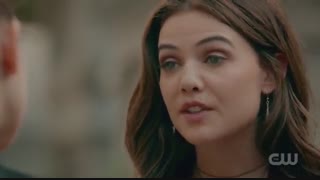 سریال اصیل ها فصل 5 قسمت 11 با زیر نویس فارسی (اپلود مجدد/درخواستی)