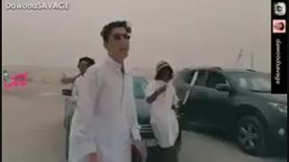 یه گروه رپ افغان اومدن اهنگ kiki رو خوندن