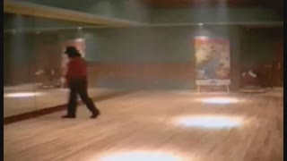 تمرین رقص مون واک