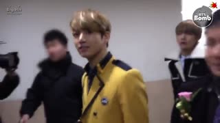 فارغ التحصیلی  کوکی از دبیرستان با اعضای بی تی اس