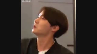 هنر از همه جای فندوممون میباره...ARMY . BTS