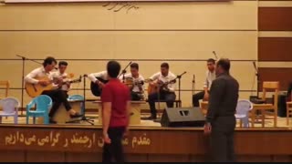 تصاویری از آماده سازی پیش از اجرا ارکستر پاپ آراد