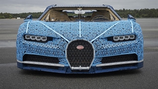 بوگاتی شیرون ساخته شده با لگو در اندازه واقعی