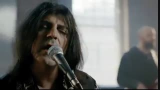 موزیک‌ویدیو آهنگ جدید کاوه یغمایی به نام «کوله»