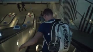 سبک آزاد فوتبال و حرکات نمایشی اندرو هدرسون در لندن