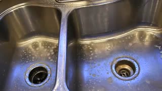 نحوه پاک کردن سینک آشپزخانه - alborzcenter.com