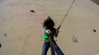 بانجی جامپینگ از روی بالن