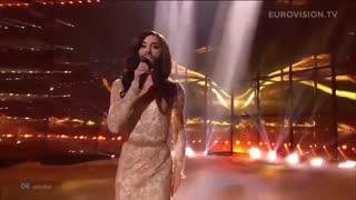 برخاستن  همچون یک ققنوس