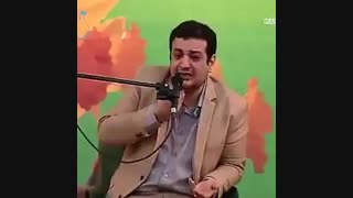 گریه های از ته دل و خالصانه استاد برای دیدن امام زمانش..