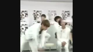 وقتایی که ویمین هم دیگه رو شوت میکنن اینور و اونور  ¢_¢ ♡♥♡