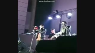 امیر مقاره تو کنسرت ...