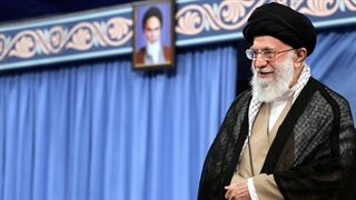 سخنرانی رهبری دراستادیوم  آزادی،از گریه های سردارسلیمانی تا تهدیدشدید دشمنان و آمریکا