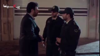 سکانس دشمن زن مهمونی شب تولد خسرو (سام درخشانی) و حضور پلیس