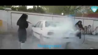 کار با کارواش بخار توسط بانوان